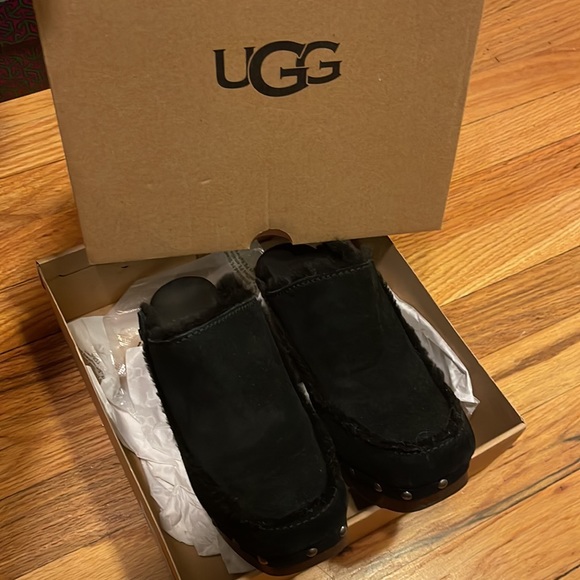 Black Aubriana UGG size 5 - Picture 9 of 10